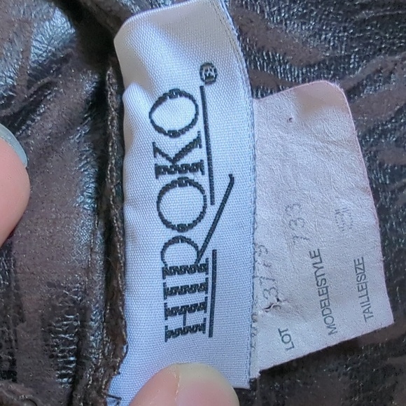 Vintage Hiroko Brown Skirt with patterned details - Picture 7 of 12